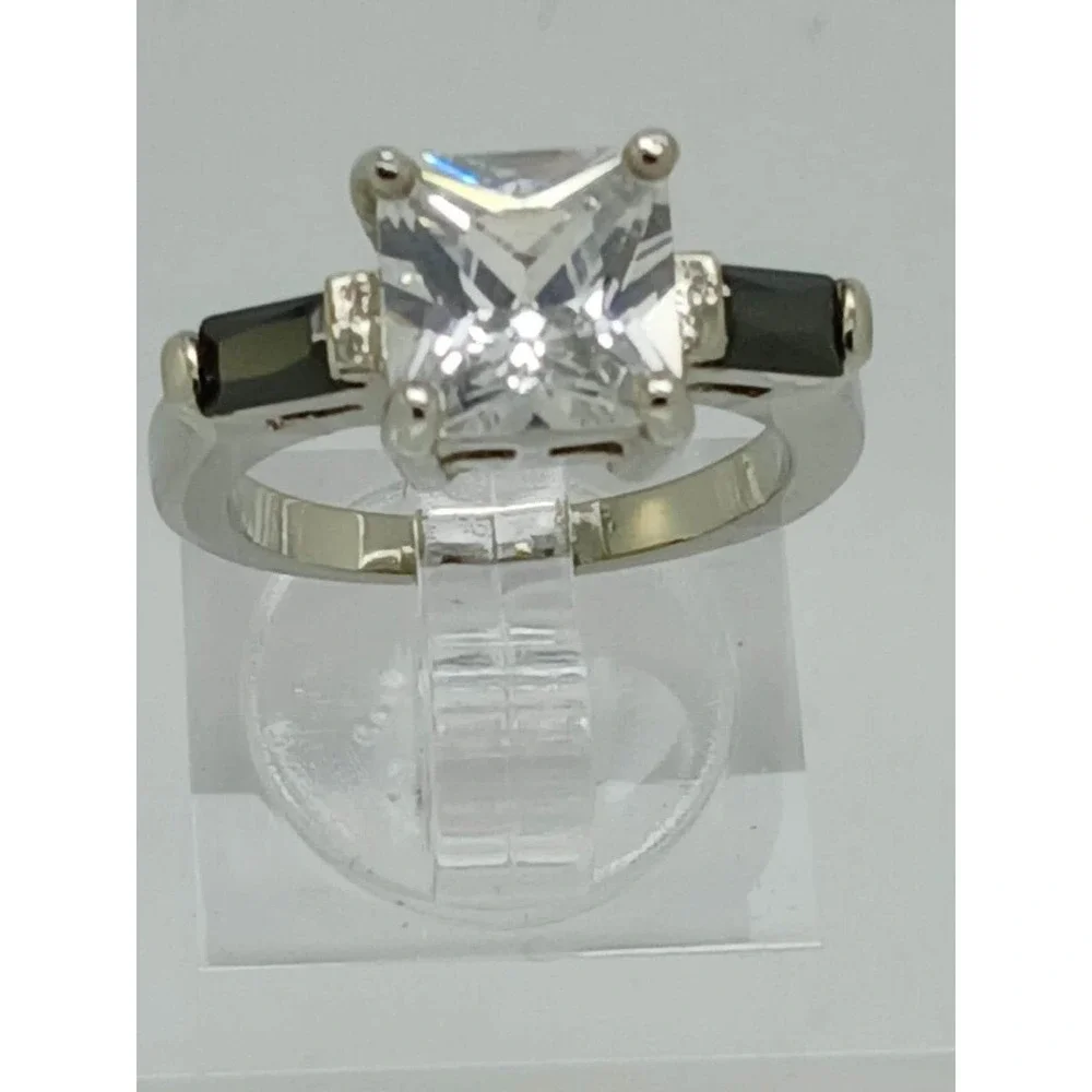 Vintage 3-Stone Gold GP Princess Cut Black Sim Diamond CZ Engagement Ring Size 6